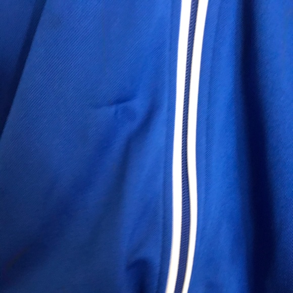 Adidas sweater NEW - Picture 2 of 3